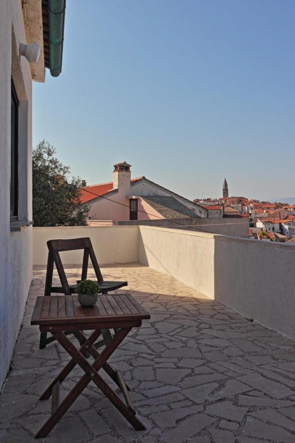 Two Olives Villa Vrbnik Exterior photo