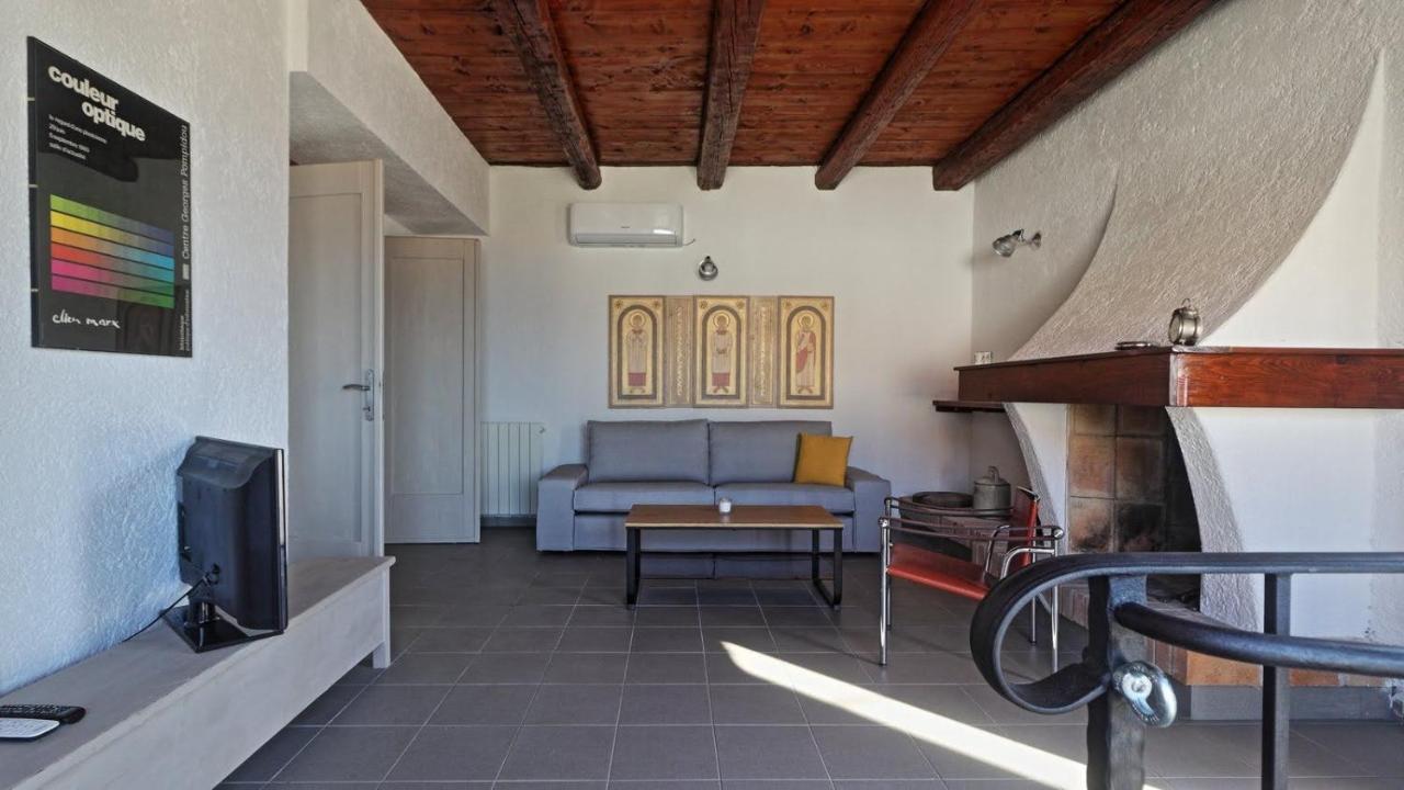 Two Olives Villa Vrbnik Exterior photo