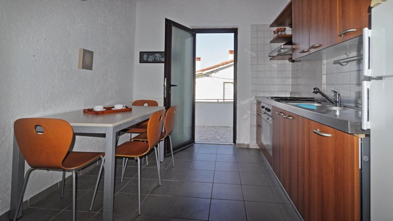 Two Olives Villa Vrbnik Exterior photo