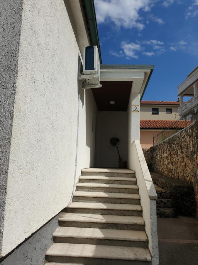 Two Olives Villa Vrbnik Exterior photo